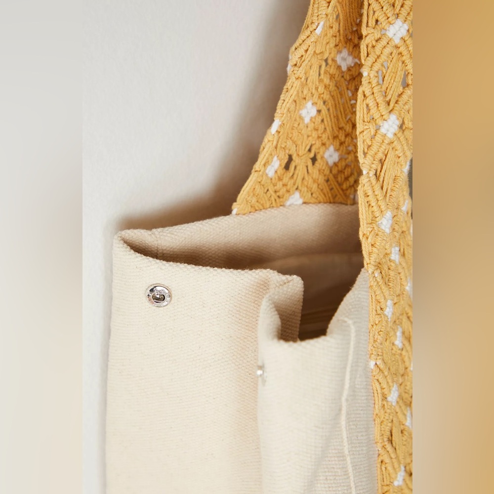 Free People Mia Macrame Strap Tote In Dandelion Beige & Yellow Bag NEW $128! - Picture 3 of 4